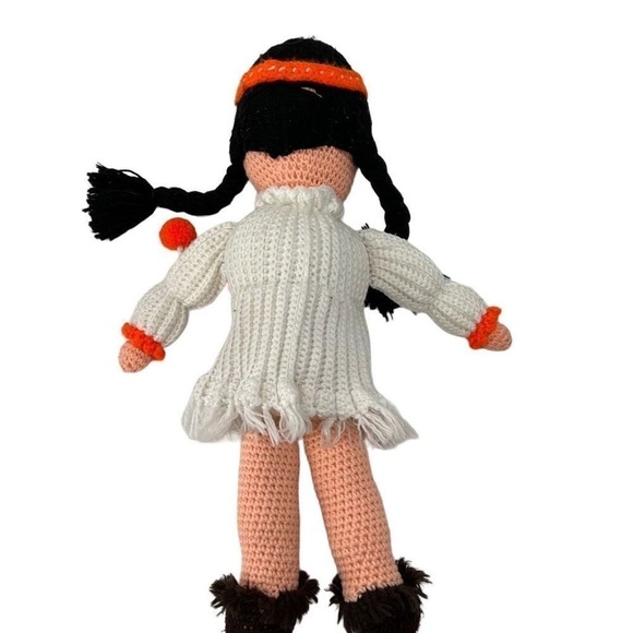 Handmade‎ Crochet Native American 23 Doll - Picture 2 of 4